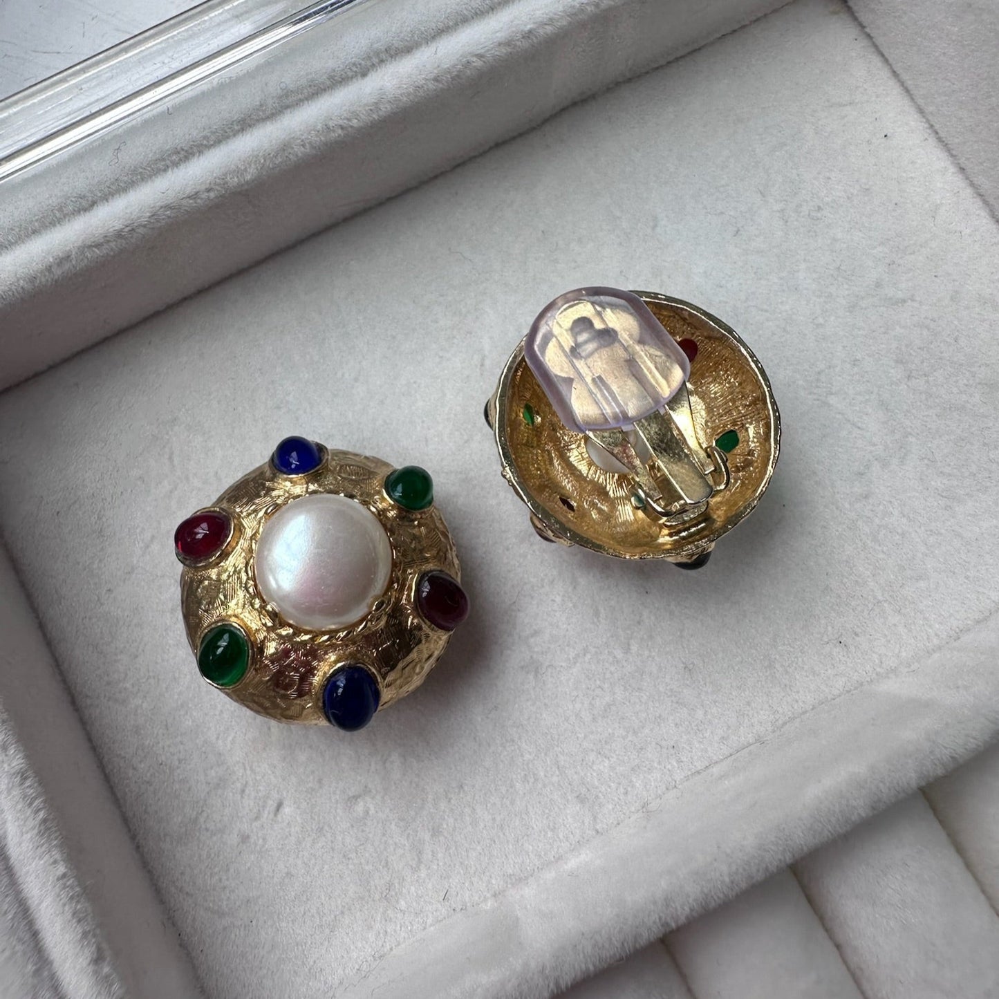 Antique Hammered Gold Tone Clip-On Earrings