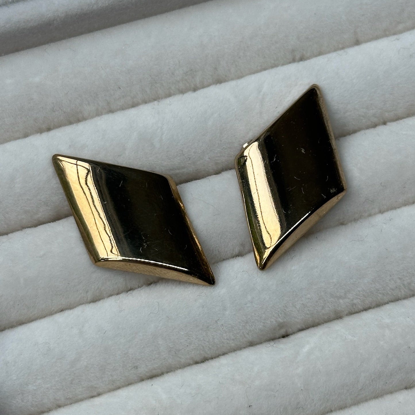 Gold Tone Kite Earrings
